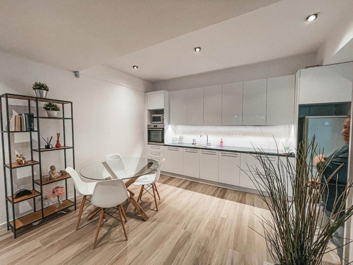 Pool Voula Apartment Close To Kavouri Beach By Cielo Homes 雅典 外观 照片